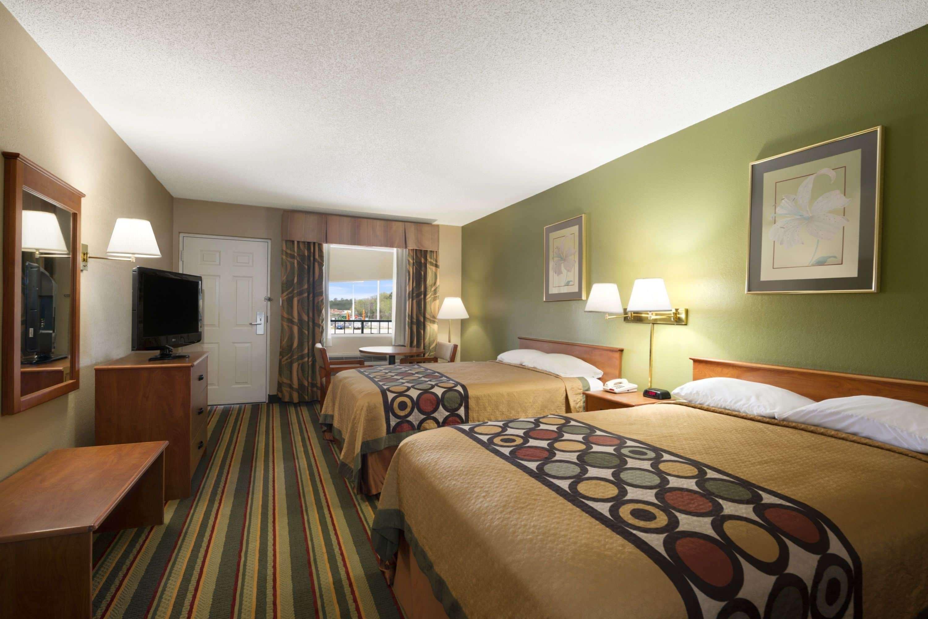 Super 8 By Wyndham Meridian Exterior photo
