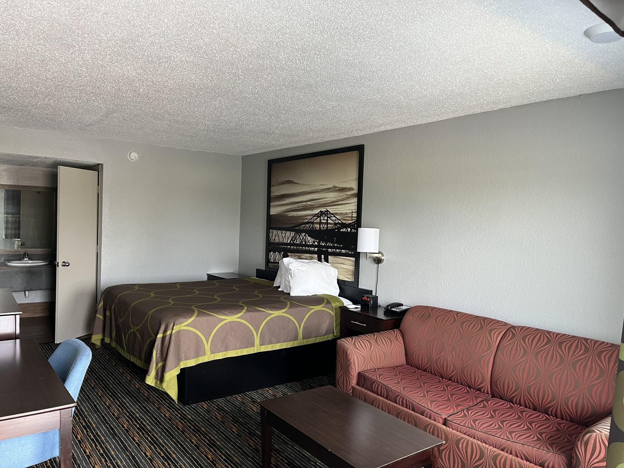 Super 8 By Wyndham Meridian Exterior photo